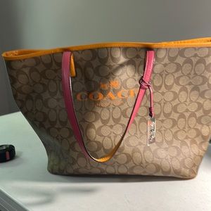 Coach Tote